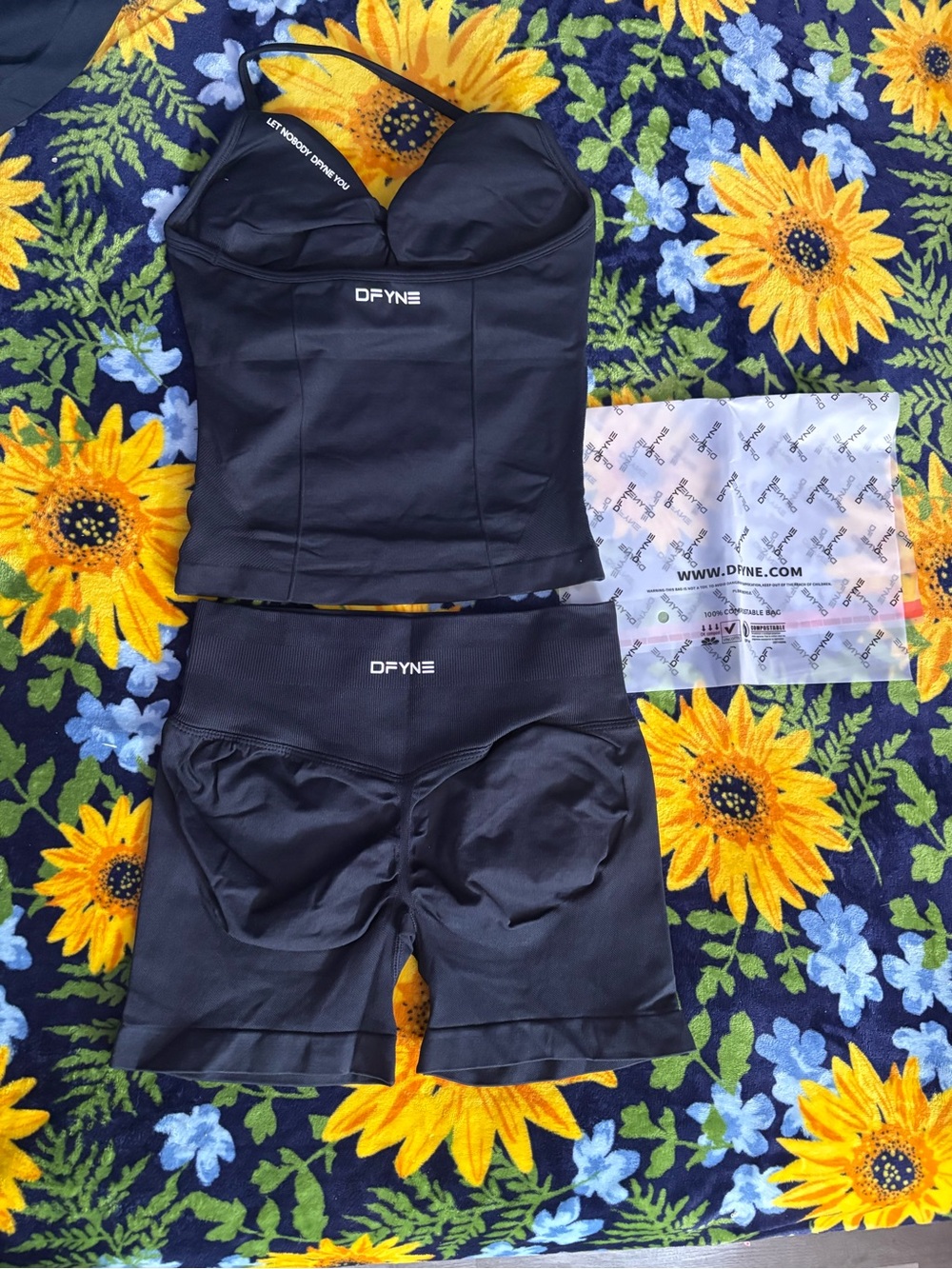 DFYNE Black Women's High-Waist Athletic Shorts set - Picture 2 of 3